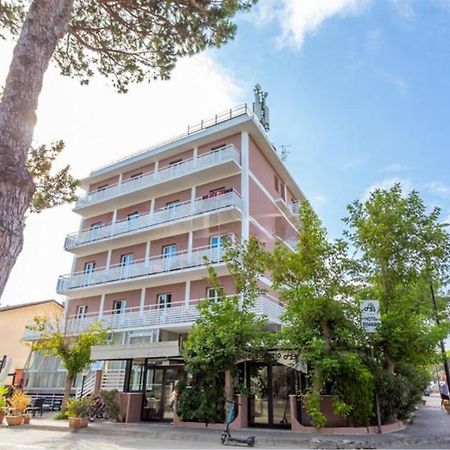 Hotel La Torre Cervia Exterior foto